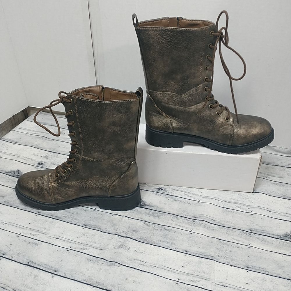 Seven7 Combat Moto Boots SZ 7 Mr. Zipper BRONZE Faux Leather. Condition is Pre-o